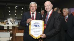 FIFA President visits Puskás Aréna