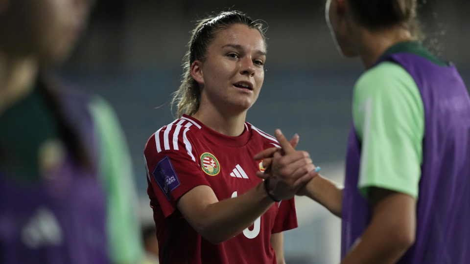 Anna Csiki signs for English club Tottenham Hotspur