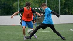 Nearly 10,000 Hungarian children kick footballs during Grassroots Week 