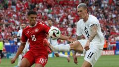 Újpest's Slovenian striker to face Hungary but Manchester United star misses out